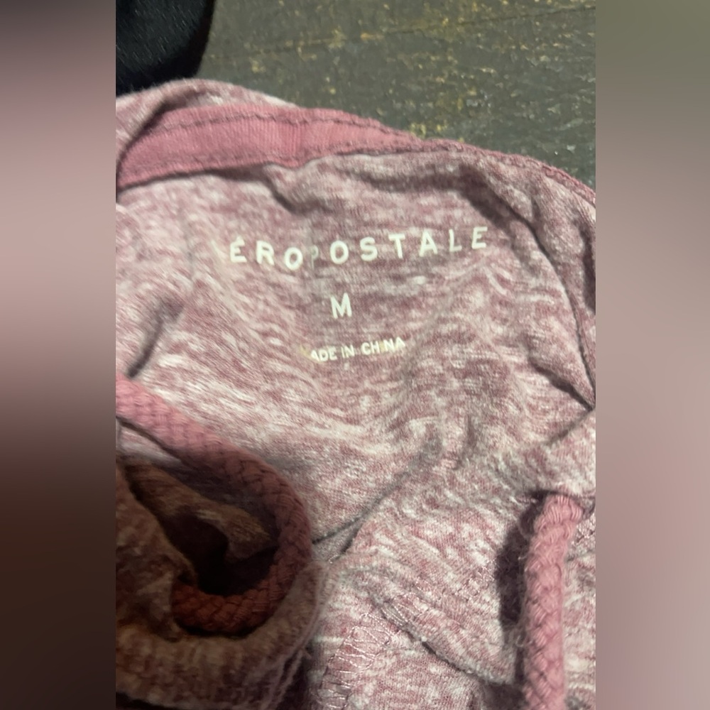 Aeropostale sweater size medium